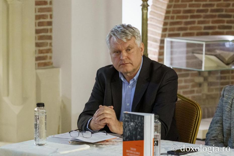 Cartea „Tablouri din istoria culturală a religiozității ruse” a fost lansată la Iași / Foto: Mihail Vrăjitoru